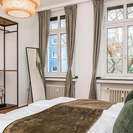 Center Elegance Light Apartment *
