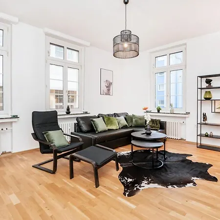 Center Elegance Light Apartment *