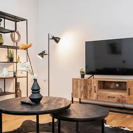 Apartment Center Elegance Light Krefeld